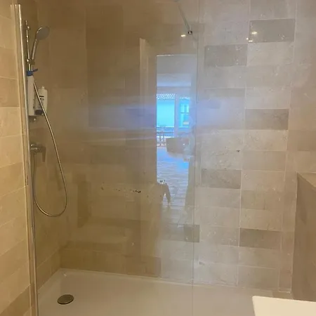 Jardines De Golondrinas