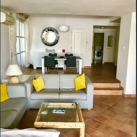 Jardines De Golondrinas Apartment Marbella