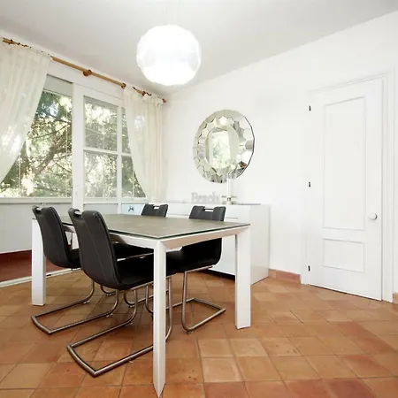 Jardines De Golondrinas * Marbella