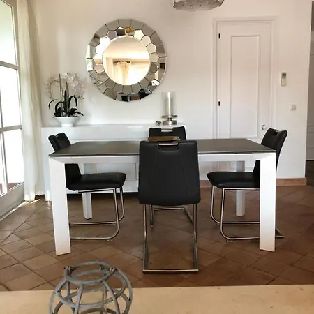 Jardines De Golondrinas