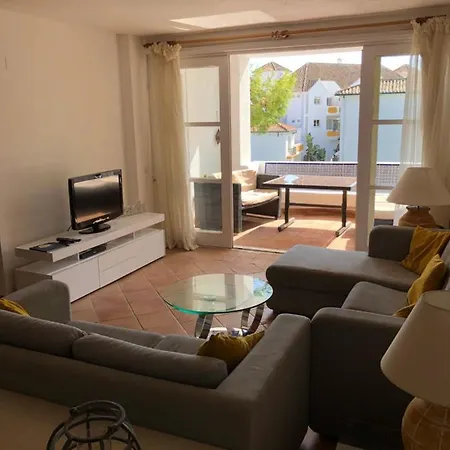 Jardines De Golondrinas Apartment Marbella