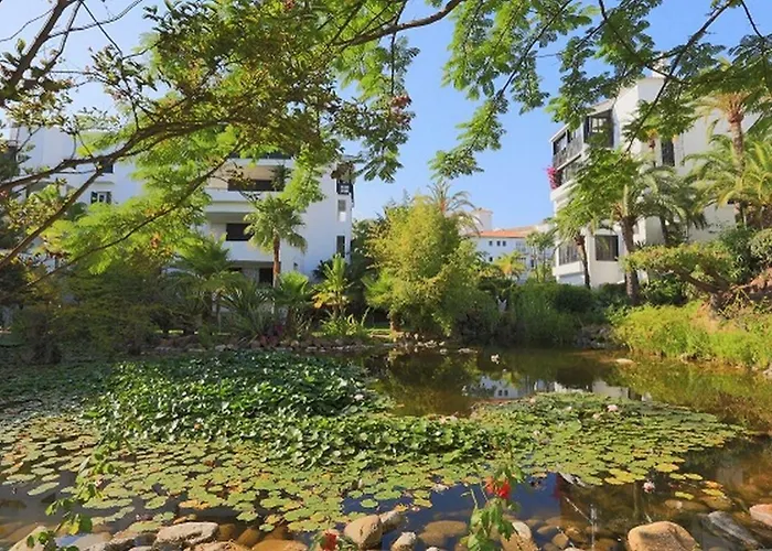 Jardines De Golondrinas * Marbella