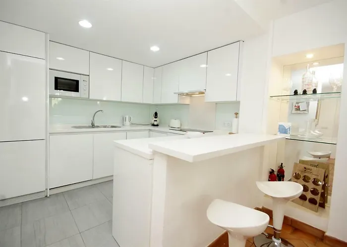 Jardines De Golondrinas * Marbella