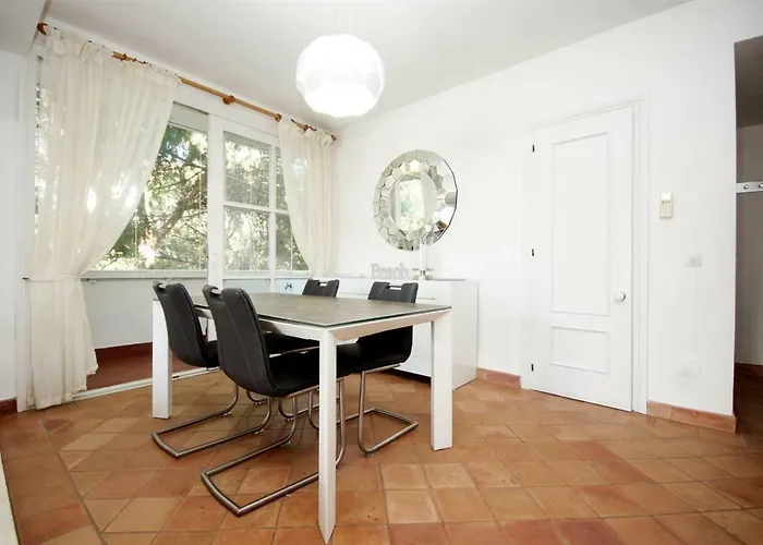 Jardines De Golondrinas * Marbella