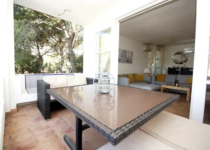 Jardines De Golondrinas * Marbella