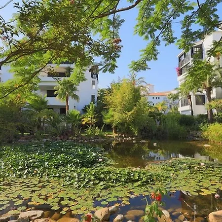 Jardines De Golondrinas * Марбелья
